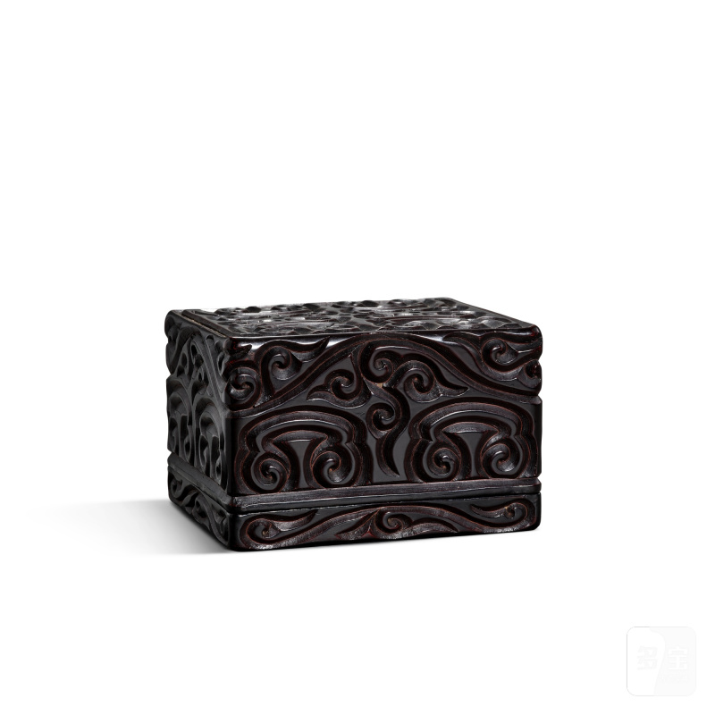 A black guri lacquer rectangular box and cover, 17th - 18th century | 十七至十八世紀 剔犀雲頭紋蓋盒